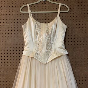 Vintage Wedding Dress Jessica McClintock Gunnesax 9/10 Bridal Corset Tulle Satin